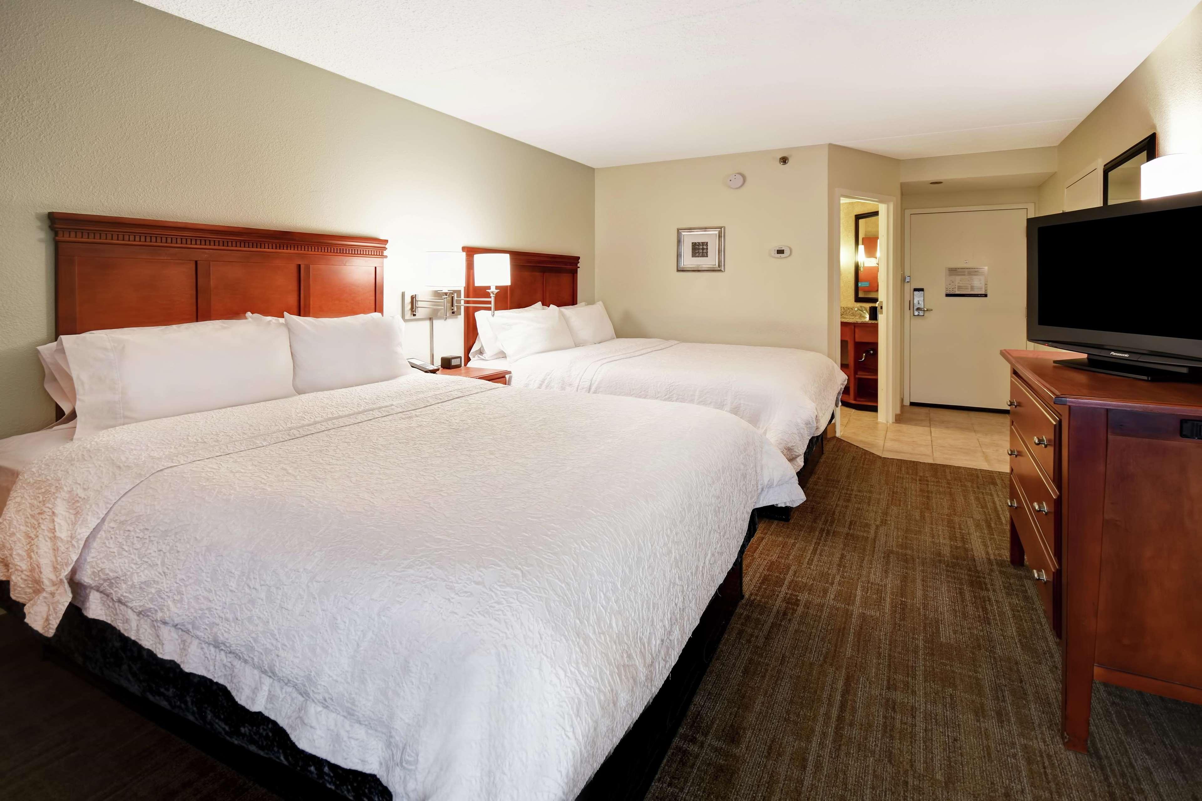 Hampton Inn St. Louis - Westport Мэриленд-Хайтс Экстерьер фото