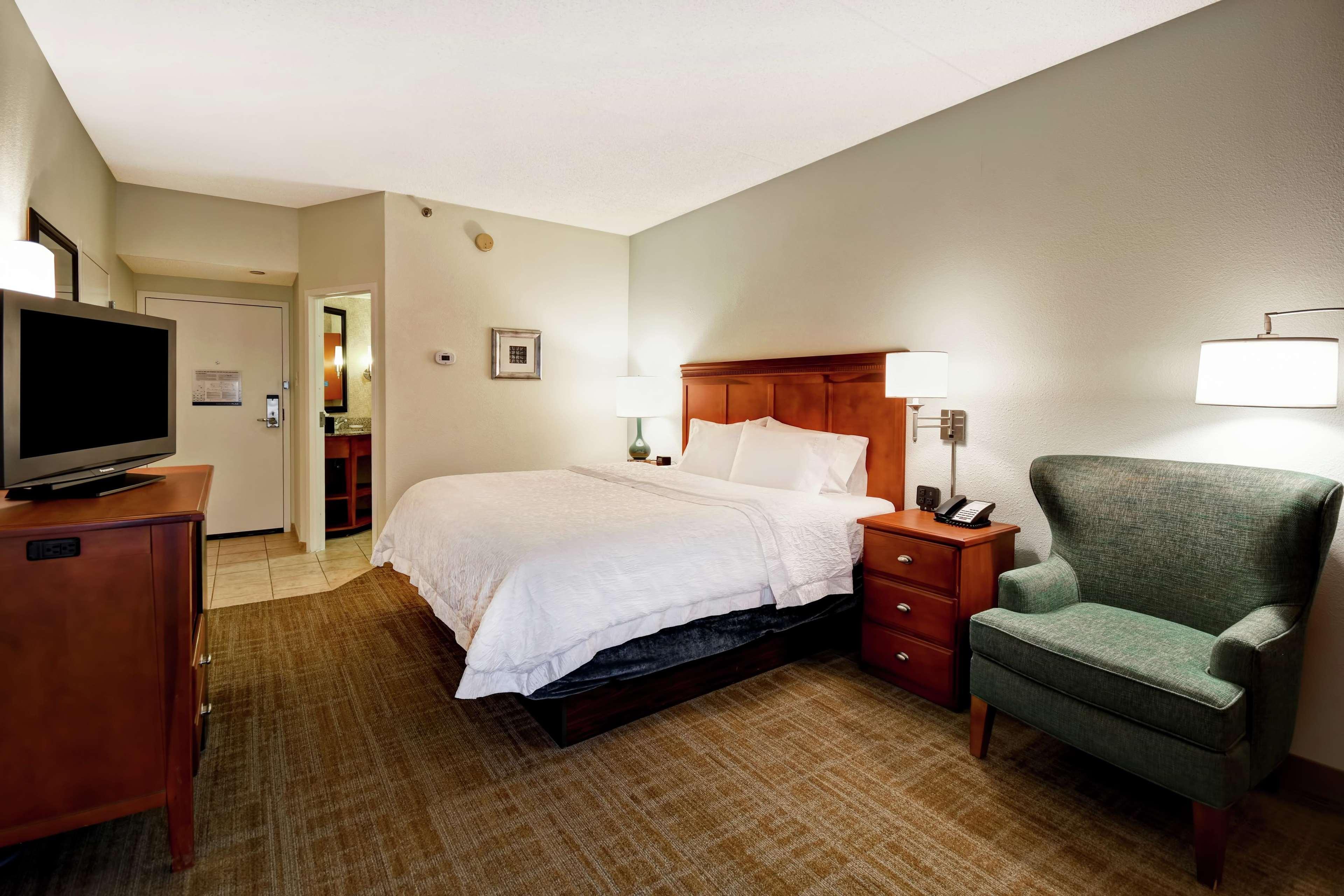 Hampton Inn St. Louis - Westport Мэриленд-Хайтс Экстерьер фото